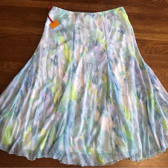 SOLD NWT Ruby Road flowy skirt M petite pastel watercolor - Picture 5 of 5